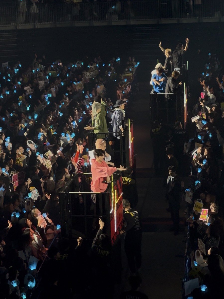 °ʚ🎀ɞ°. tweet media