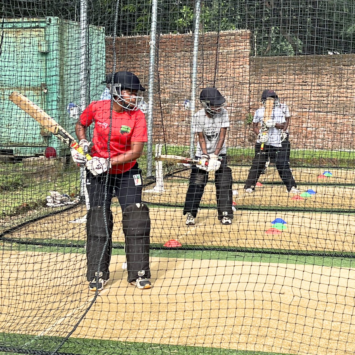 cricketmalawi's tweet image. 🇲🇼🏏 Final session before departure 💪

The Malawi Women are locked in and ready for the Kalahari Cup 🔥
Next stop: Botswana 🇧🇼

#LearnItLoveItLiveIt #CricketLife #StriveForExcellence