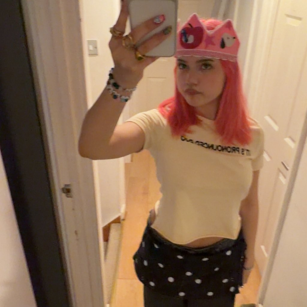 gigi is seeing djo🎱 🗡️⋆˚꩜｡𓆝 tweet media