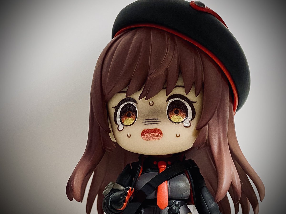 #深夜のねんどろ撮影６０分一本勝負
#nikke
4/3【しゅみ】
遅刻しました！
「その趣味は何ですか指揮官！そんなもの止めてねんどろ撮影に集中して下さい！」

ラピに怒られました。
さて、彼女もドン引きする僕の趣味とは一体何なのでしょうか。