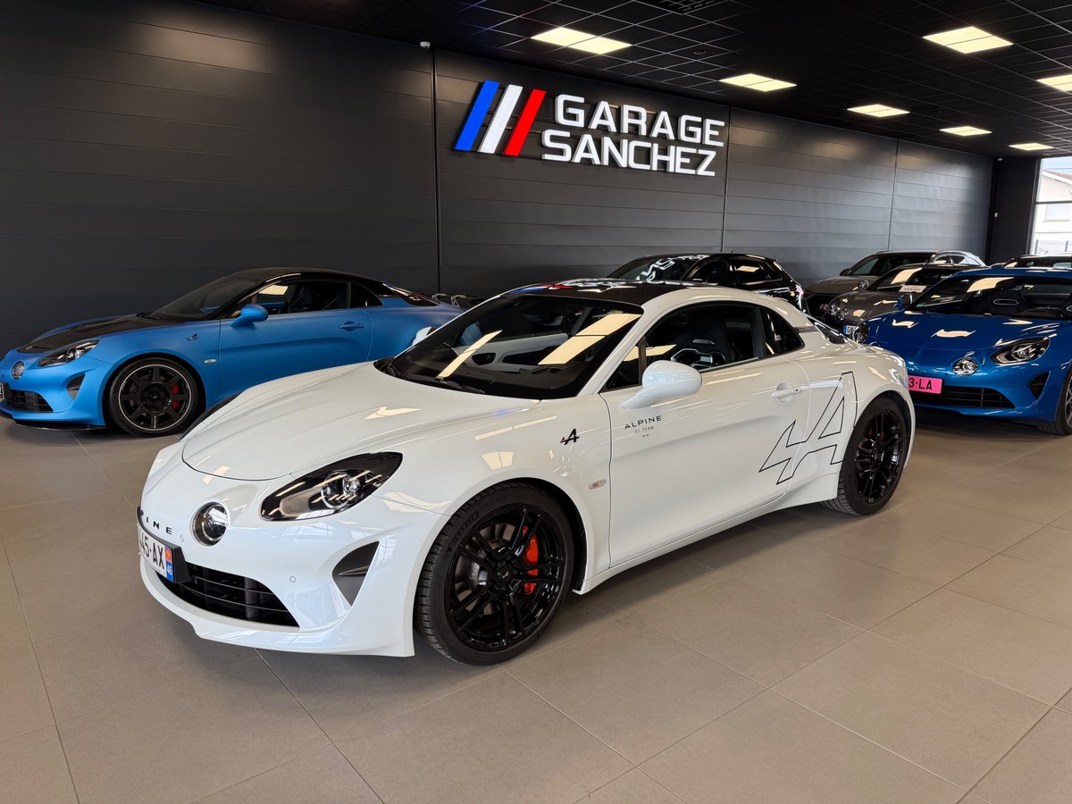 Akrone_France's tweet photo. On fait gagner une Alpine A110 S full options pour le lancement de notre nouvelle montre.
Oui, vraiment.

S-05 Chrono
Titane
Mécaquartz
299 € TTC
Déjà plus de la moitié des 1000 pièces précommandées en moins de 24h.
👉 https://t.co/I06ke9aGvp https://t.co/hiU78OUMzd
