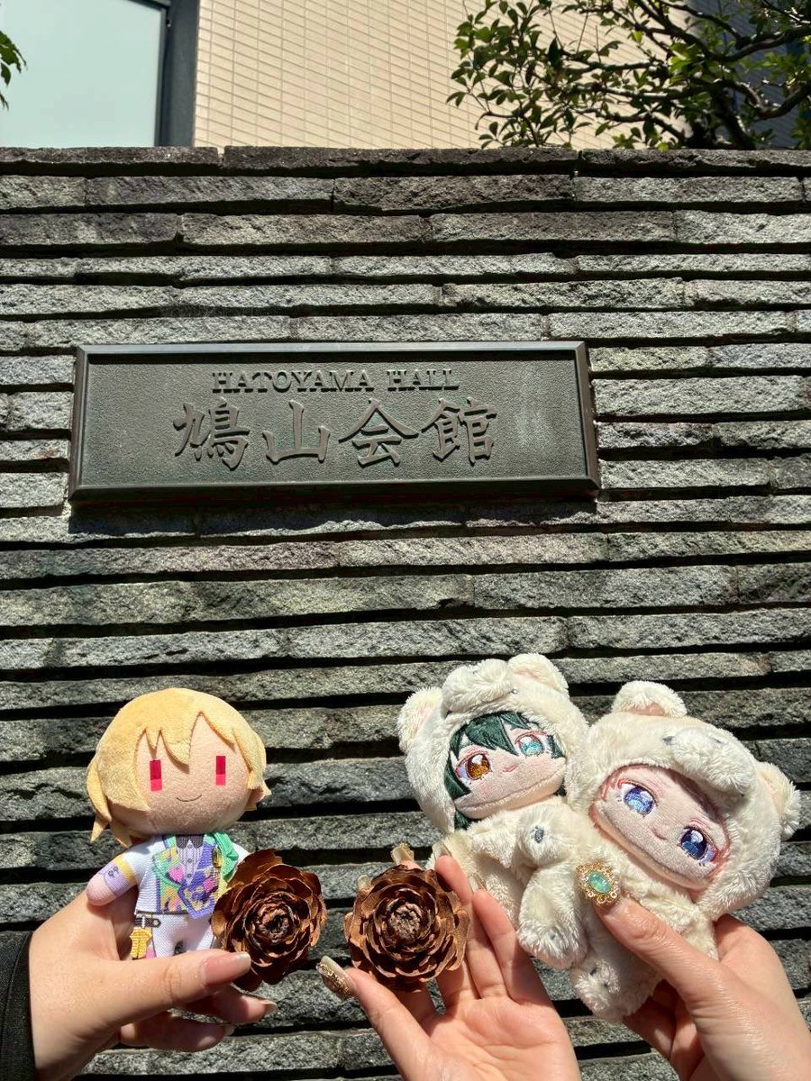 まきな tweet media