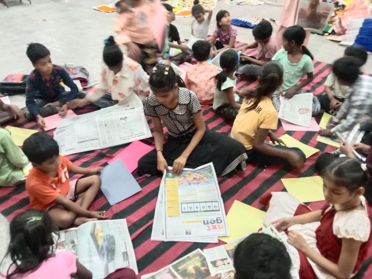 ngo_sampurna's tweet image. Kids having a fun-filled time at Sampurnaa, Sector 9 Rohini.
Learning with smiles through creative cutting and pasting activities! 💫
Little hands, big creativity 🌈✨
#sampurnango #childdevelopment #bhawankiposhak @shobhavijender3 @ngo_sampurna @ss_nirmala @Nidhisindwani08