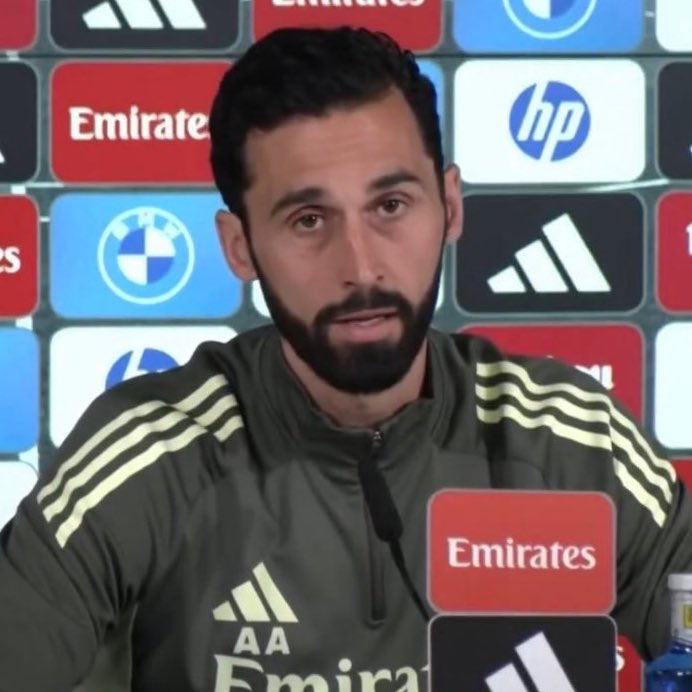 Central Lamine Yamal tweet media