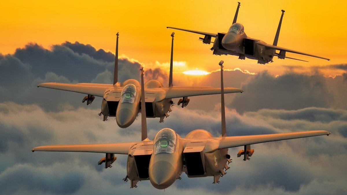 RaviRRana's tweet image. #F15 #Search

⚠️From the footage, geolocation, and eyewitness reports, the U.S. search and rescue for those downed F-15 pilots is spread across a pretty big chunk of Iranian territory.

That’s a lot of ground to cover.