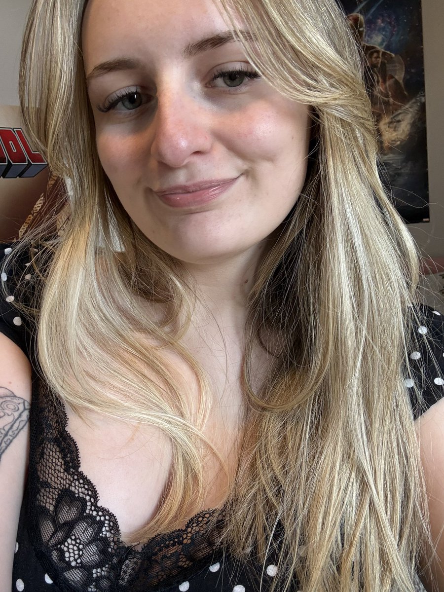 liv ౨ৎ tweet media