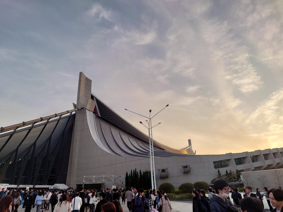 えーすけ tweet media