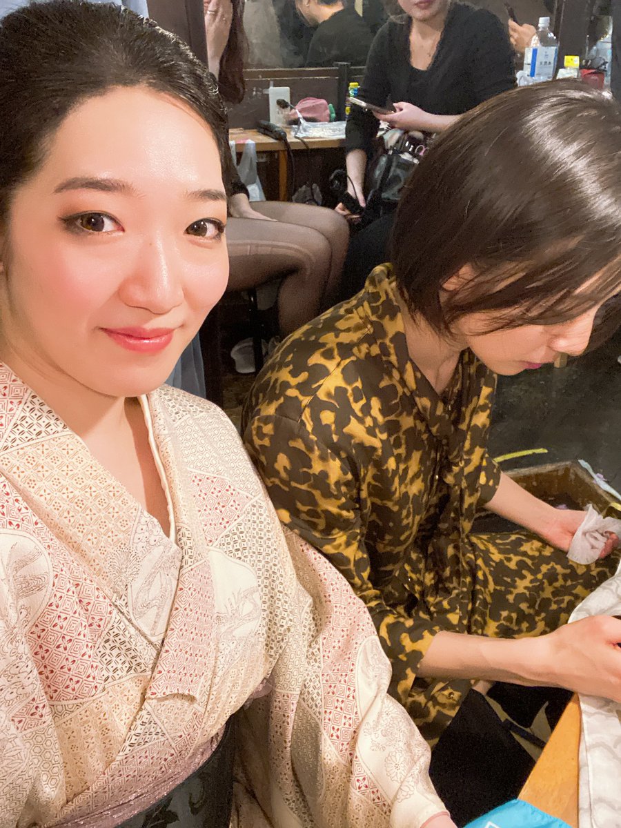 山植 久美加 tweet media