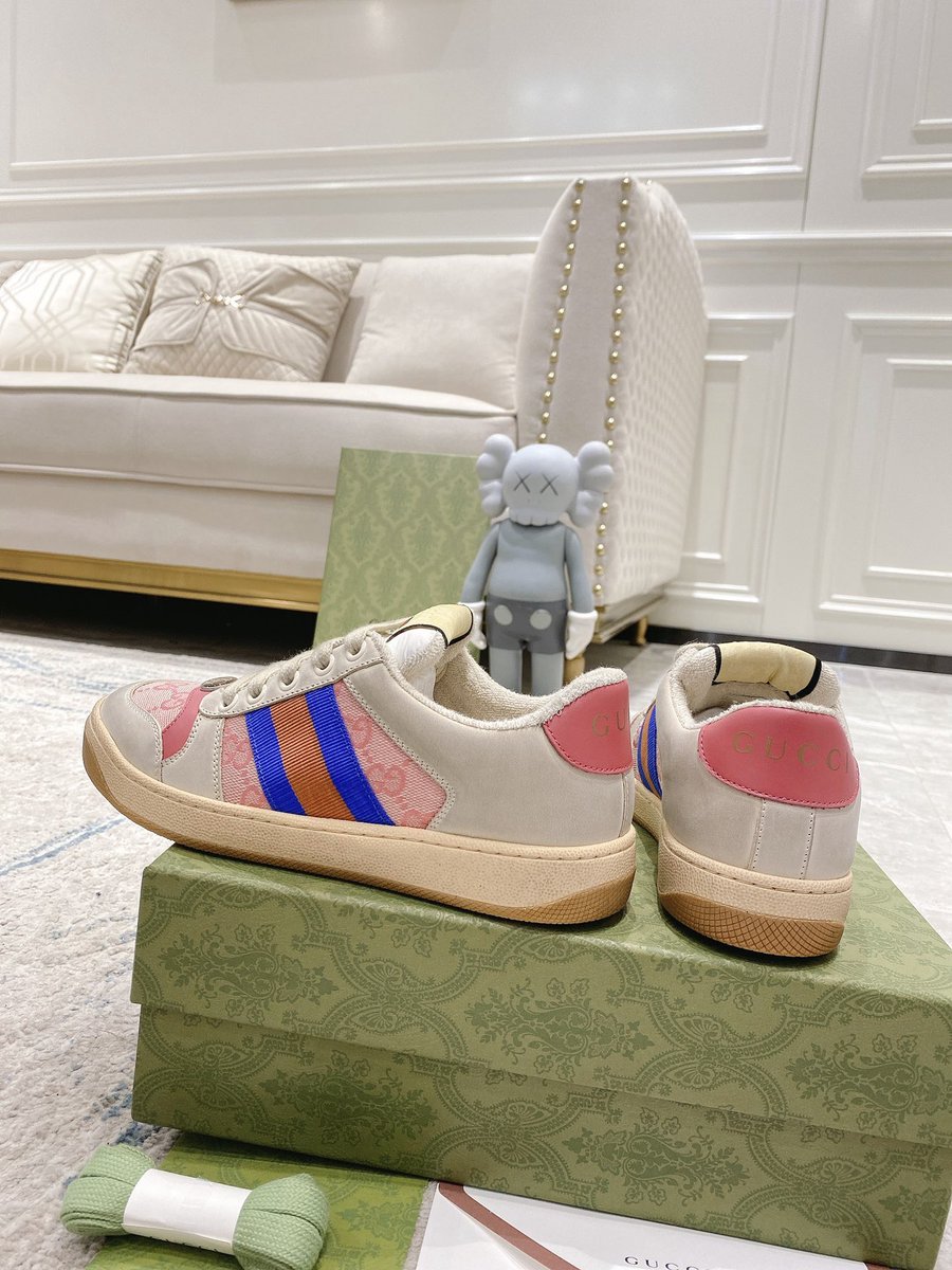 出售包包莆田鞋古驰香奈儿迪奥爱马仕LV路易威登芬迪博柏利巴宝莉香水鞋子眼镜皮带外套衣服项链皮带奢侈品 tweet media