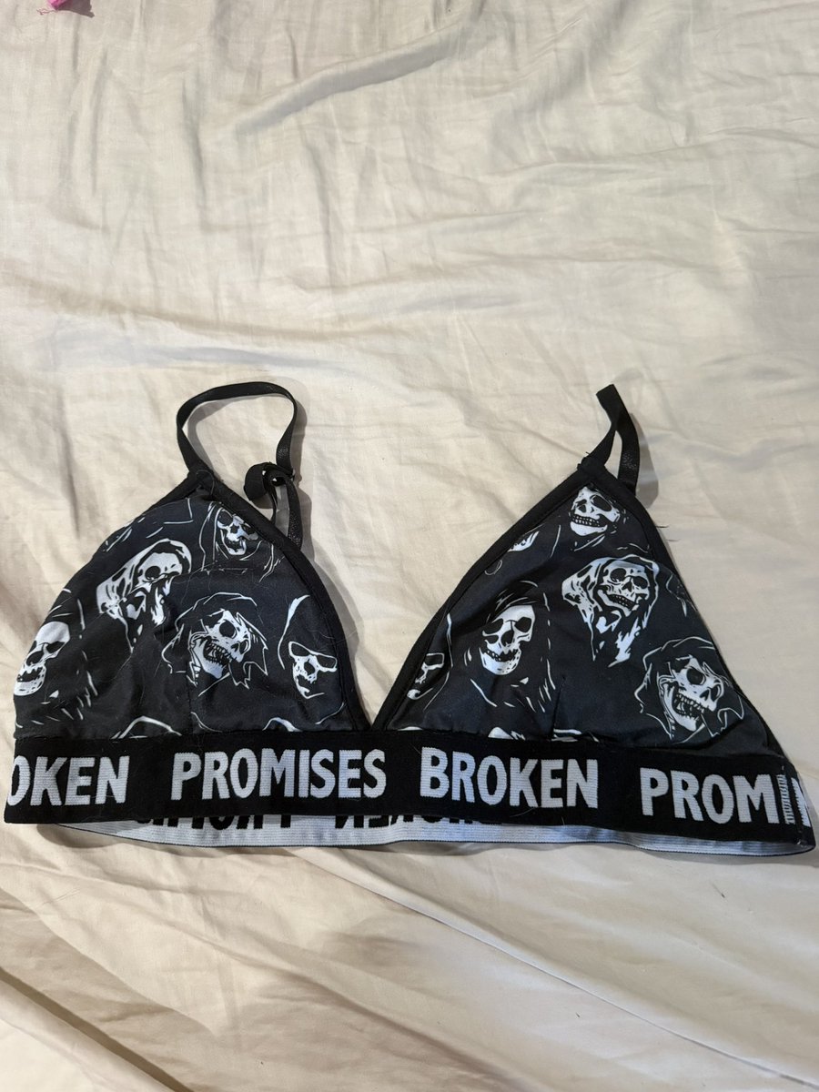 eve🌸🐎 tweet media