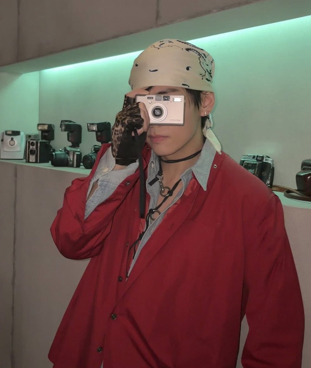 max 🪭 tweet media