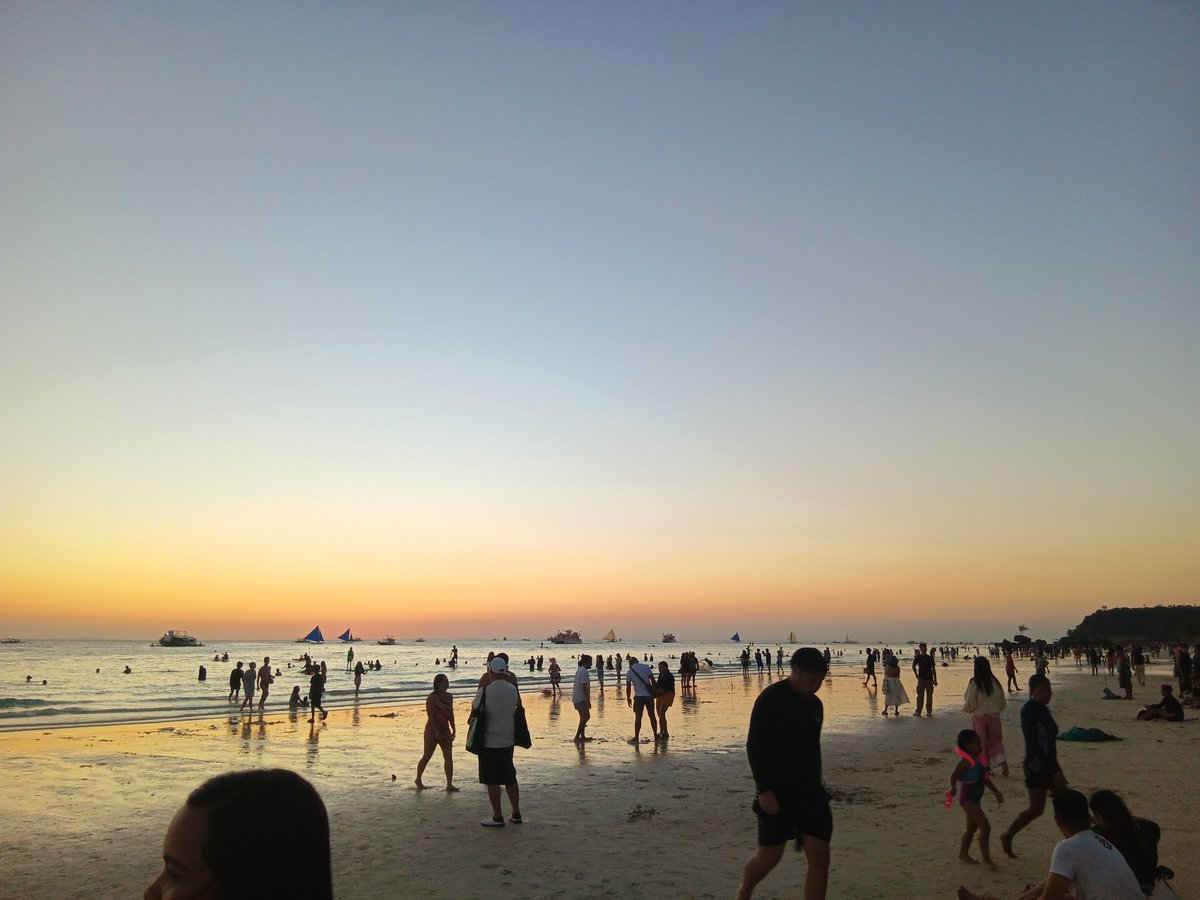 Boracay po tayo ngayon