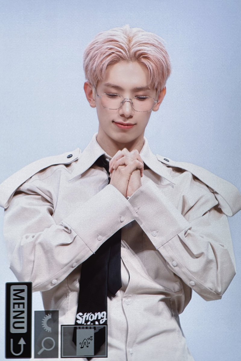 Z_18a's tweet photo. 260403 

생일 축하해🫳🏻

#ALL_H_OURS #올아워즈 
#KUNHO #건호 https://t.co/FTWl9zjFML