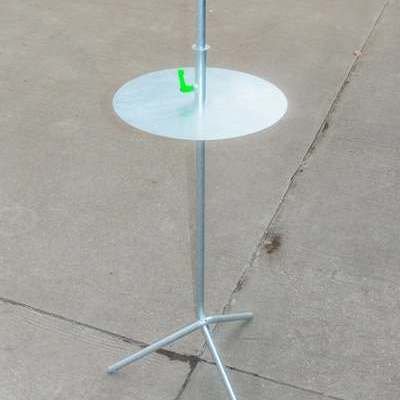 core77's tweet image. This Nice to Meet You table is by Gabriel Schroer, an Industrial Design student at Germany's Burg Giebichenstein University of Art &amp;amp; Design Halle. "The bar table is an often… core77.com/posts/143610/I… #IndustrialDesign #FurnitureDesign #DesignStudent #HeightAdjustable #HomeDecor