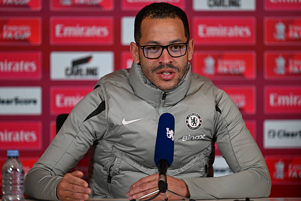 ليام روسينير: "كما أوضحت لكم ذلك، لا يوجد خلاف في غرفة الملابس، نحن معًا، كل نادٍ يمر ببعض اللحظات الصعبة."