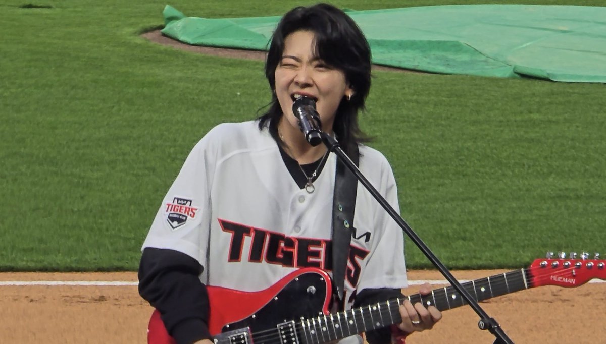 라니치드 tweet media