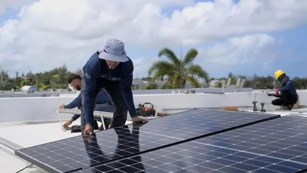 RenewableSearch's tweet image. Via Utility Dive: " Rooftop solar reaches 20% of Puerto Rico’s generation mix: Rooftop solar capacity in Puerto Rico reached around 1.5 GW in 2025, passing natural gas and becoming the territory’s second-largest generation… dlvr.it/TRs3cQ " #Energy #Utility #Utilities
