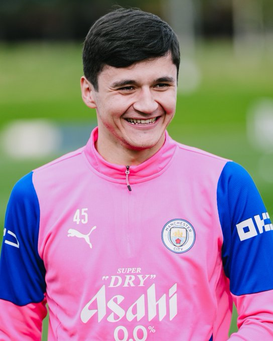 Nejma mosa tweet media