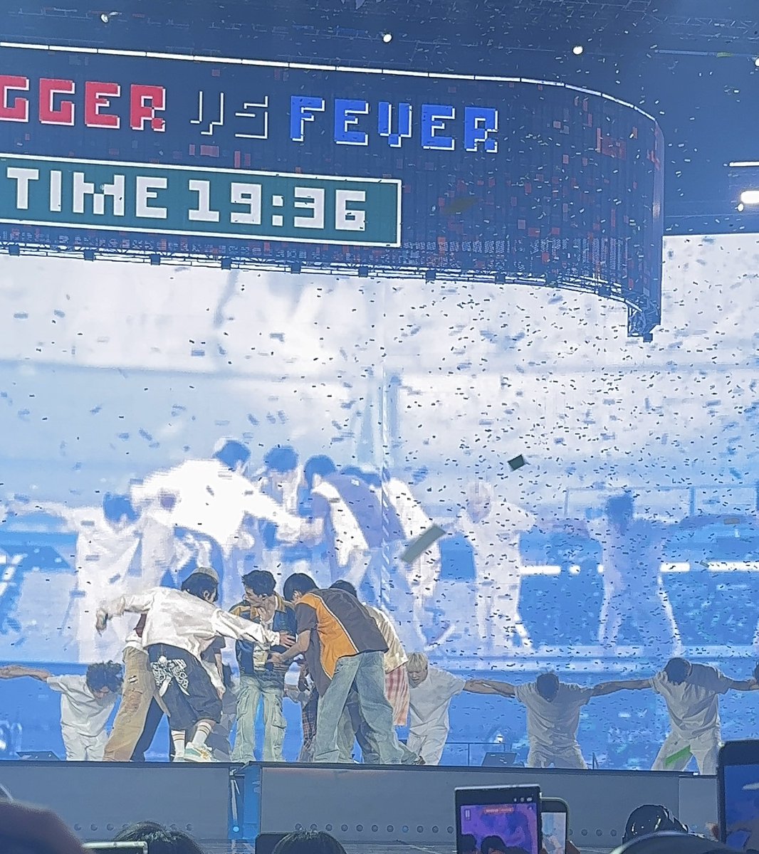 사모예드૮₍.◜𖥦◝₎ა 「 NCT JNJM 23 Feb 🐶★★ 🐰6️⃣5️⃣ 」 tweet media