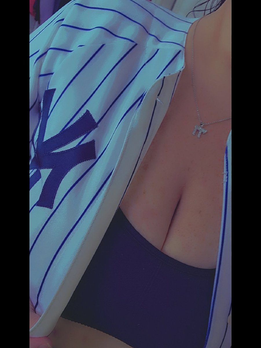 𝓛𝓲𝓷𝓭𝓼💋 tweet media