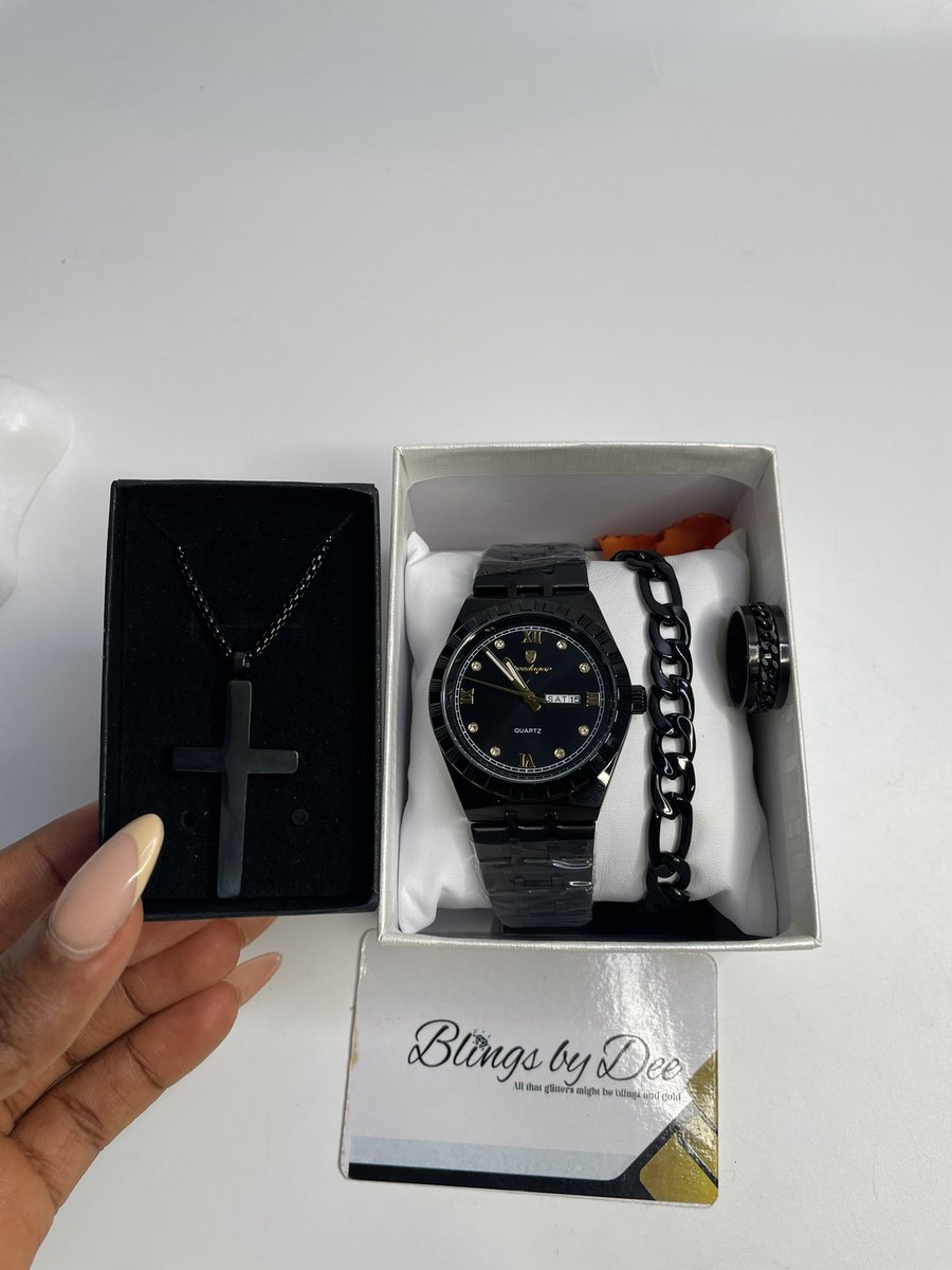 Dee_Bebegirl's tweet image. classy combo for him 🔥
N53,000