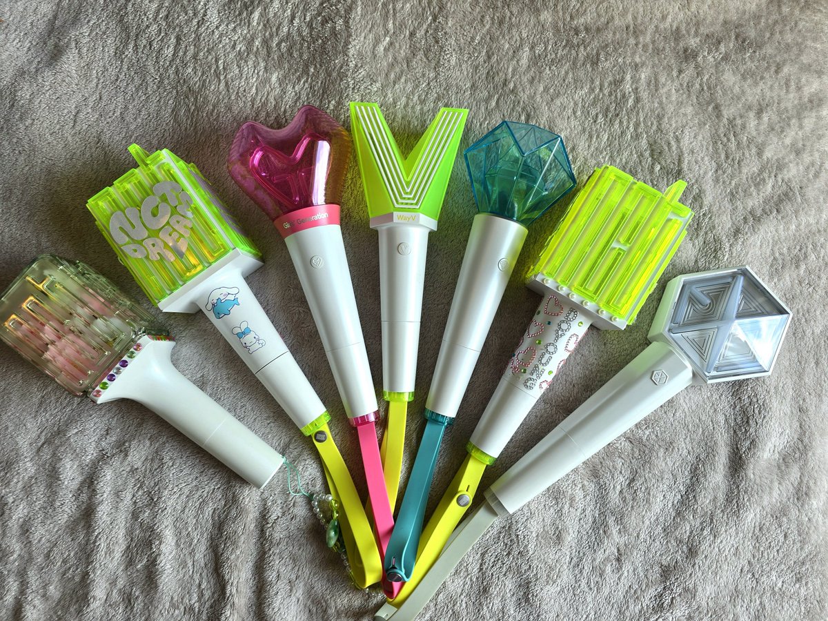 clementine 🍊 tweet media