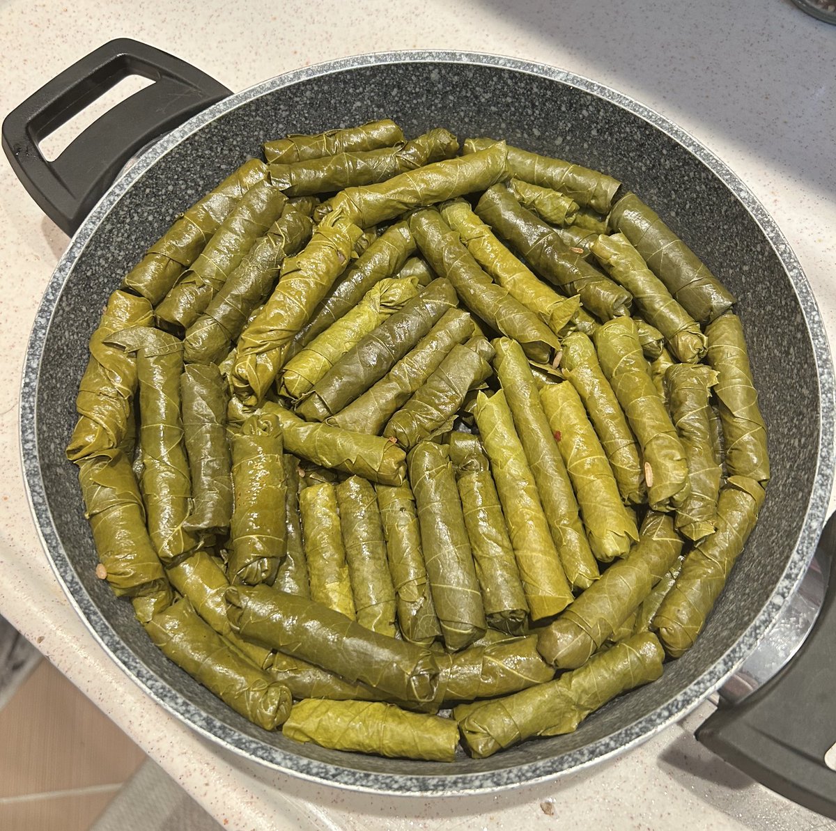 laj1vert tweet media