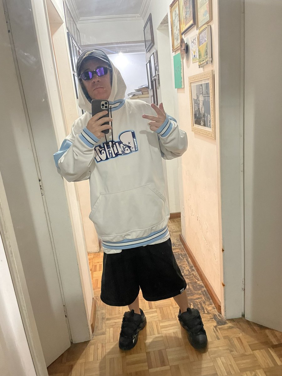 Skater Sagger INTL tweet media