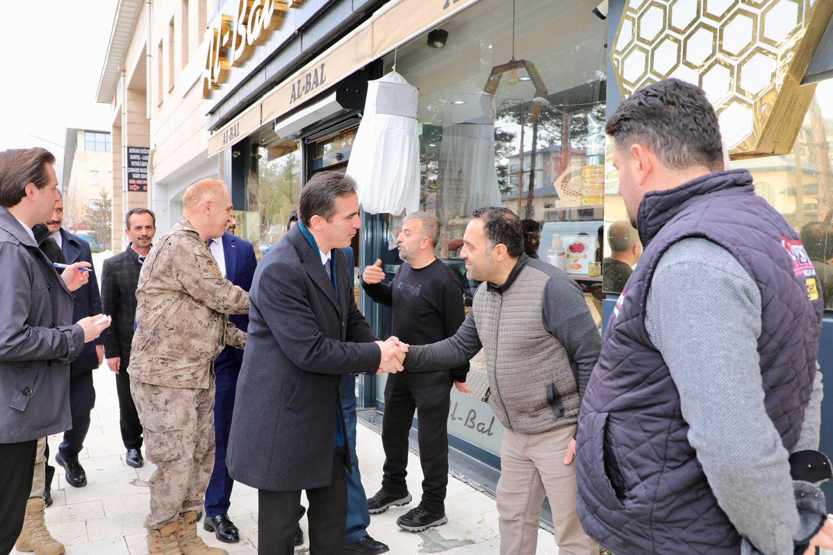 Bitlis Valiliği tweet media