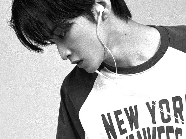 Thank you for everything, Mark. Thank you for being the best bias. Your positivity really changed my life. Please stay healthy and let us know how you’re doing.
I’ll never forget you💙💙