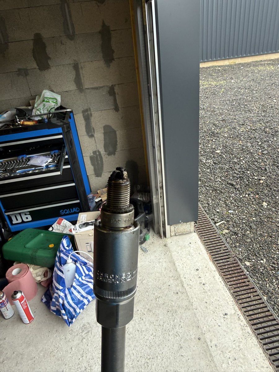 Saltimbanque du bitume tweet media