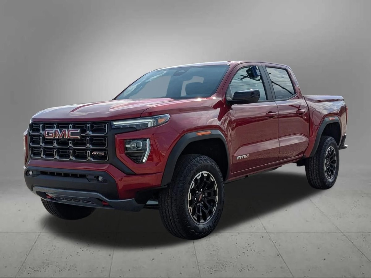 DoverGMC's tweet image. 🔥 Take a look at this 2026 GMC Canyon! It’s right here on our lot and ready to drive. 

See our full Canyon inventory and find the one that’s right for you ➡️ 1l.ink/V3PKMGV

#DoverGMC #GMCCanyon #TruckLife