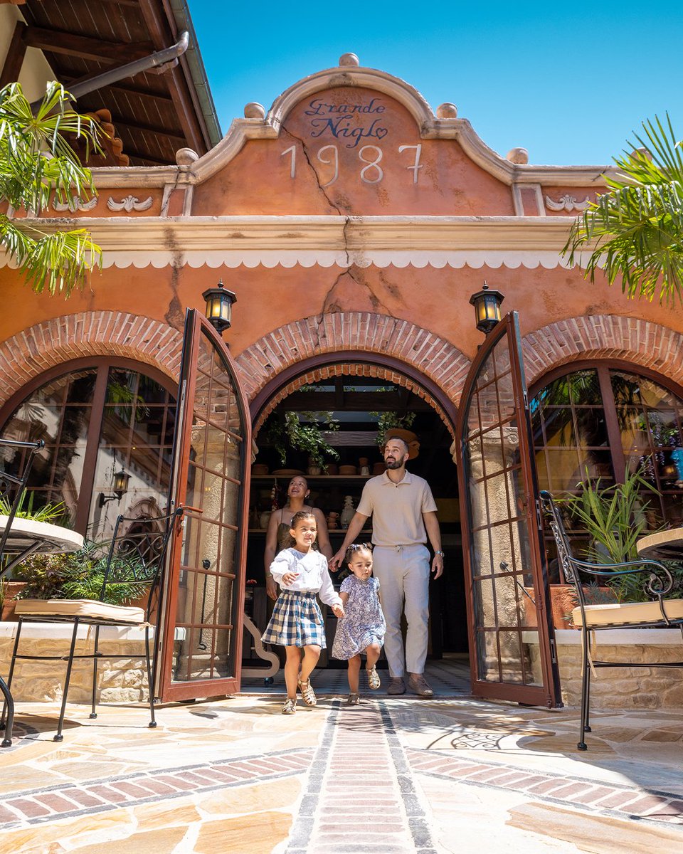 La réservation en ligne pour notre restaurant Erizo est désormais disponible ! ✅

Notre restaurant vous accueille tous les soirs d’ouverture des Hôtels, ainsi que le midi les dimanches et jours fériés. 🌴

📲 bookings.zenchef.com/results?rid=38…

#Nigloland2026