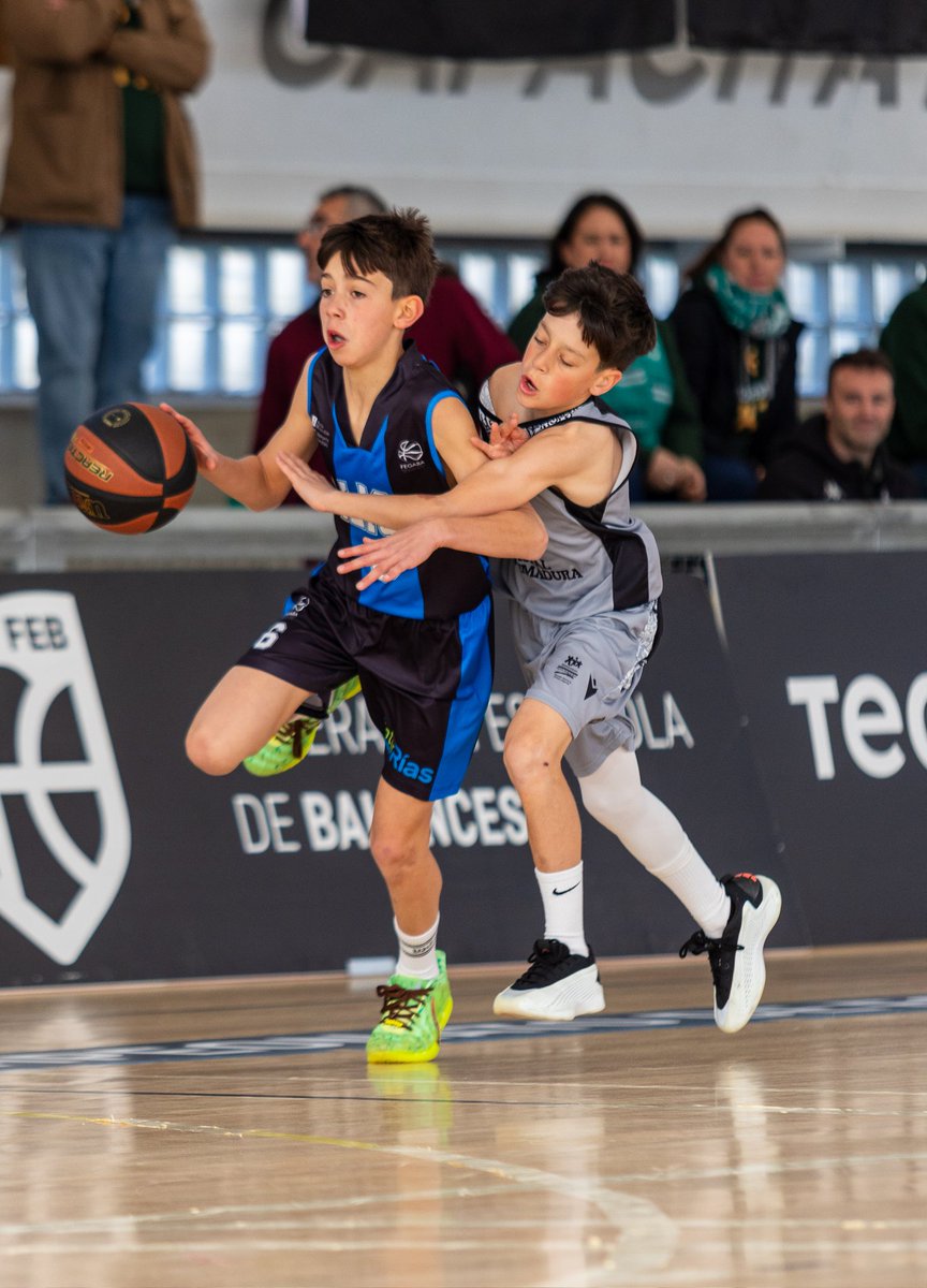 Basket Ferrol tweet media