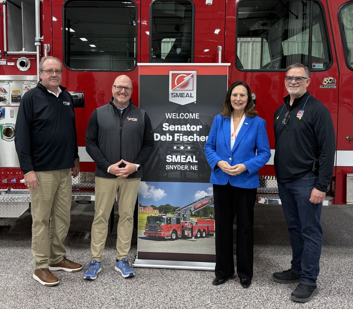 TerexCorp's tweet image. Thank you, @SenatorFischer, for visiting our @SmealFire Apparatus team in Snyder and for recognising the important work they do in support of first responders.
📸 Photo credit: Senator Deb Fischer
#Terex #SmealFireApparatus #EmergencyServices