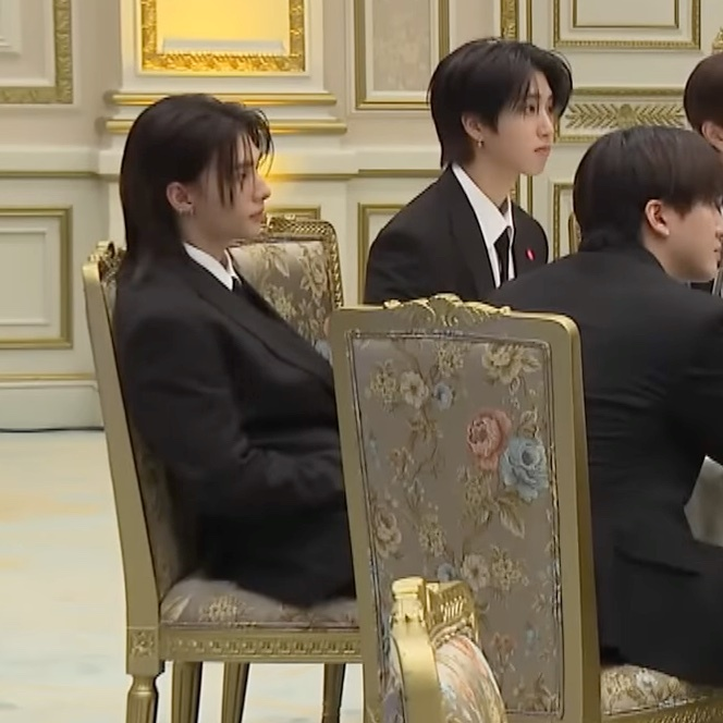 🌹NotesHyunjin🛐 tweet media