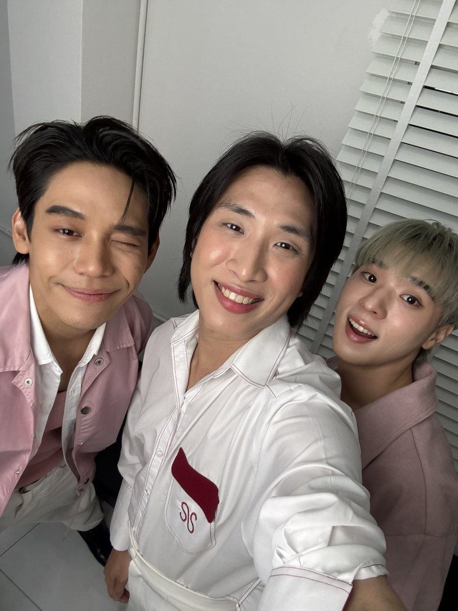 ปิววี่พี่สาวชาวด้อม tweet media