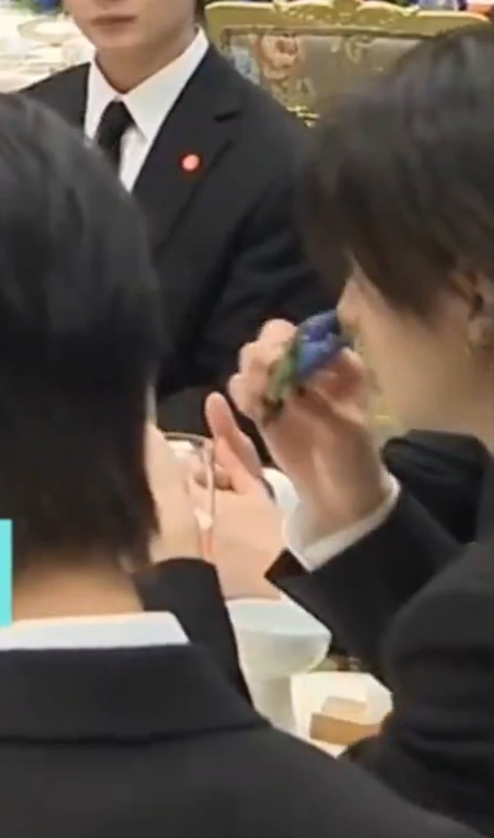 🌹NotesHyunjin🛐 tweet media