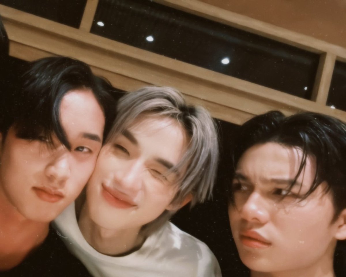 p💚🎸🦈 tweet media