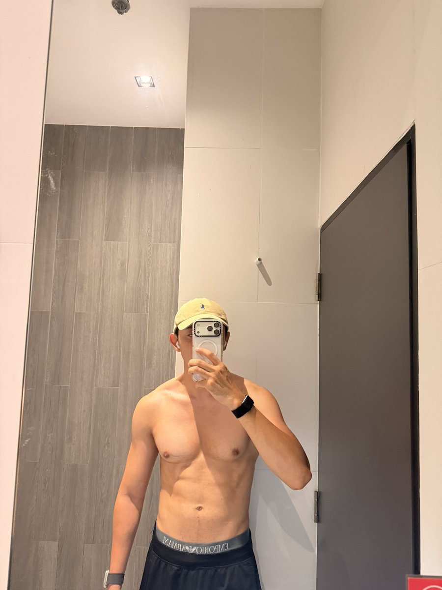 lionsing tweet media