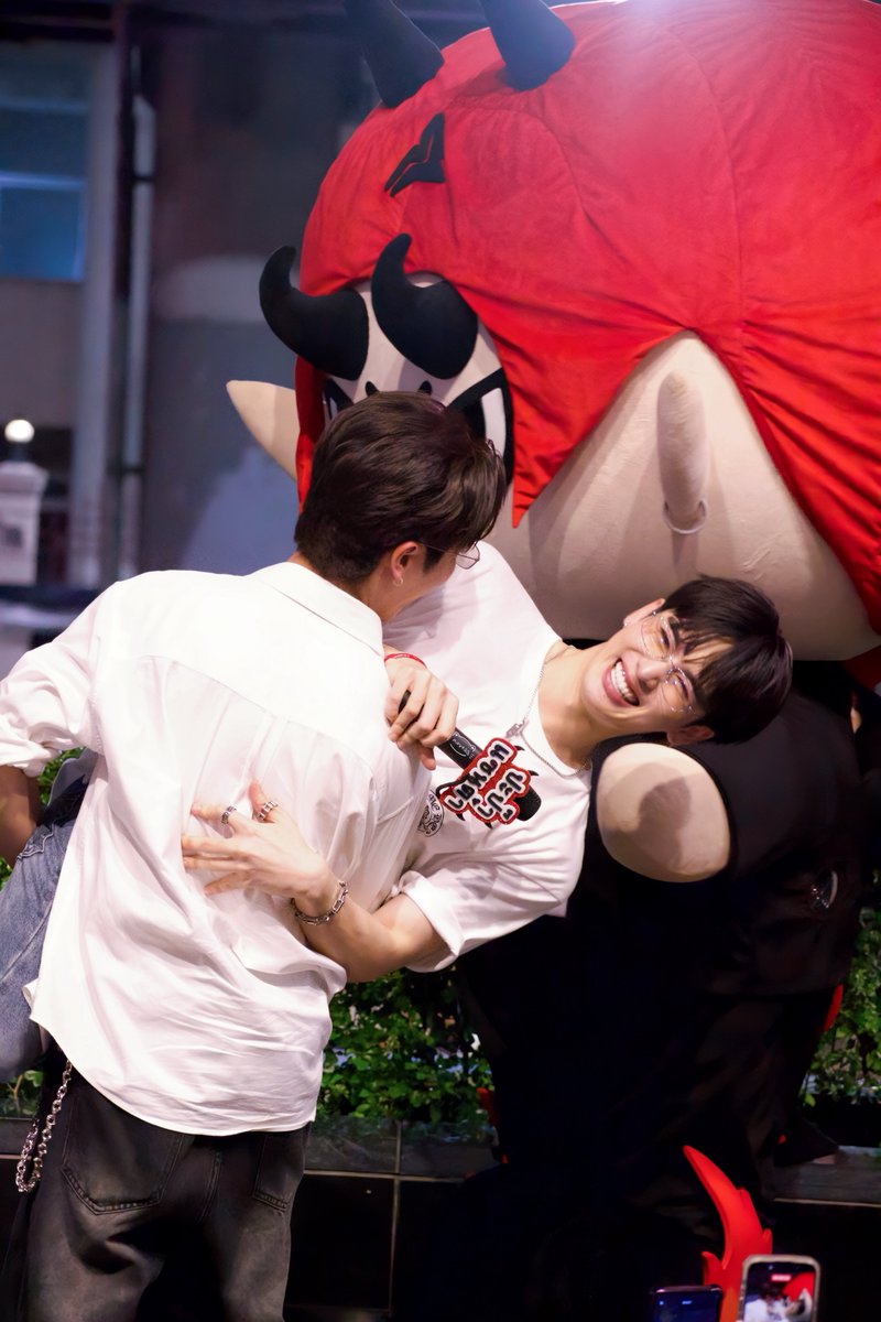 Aieye!👀 tweet media