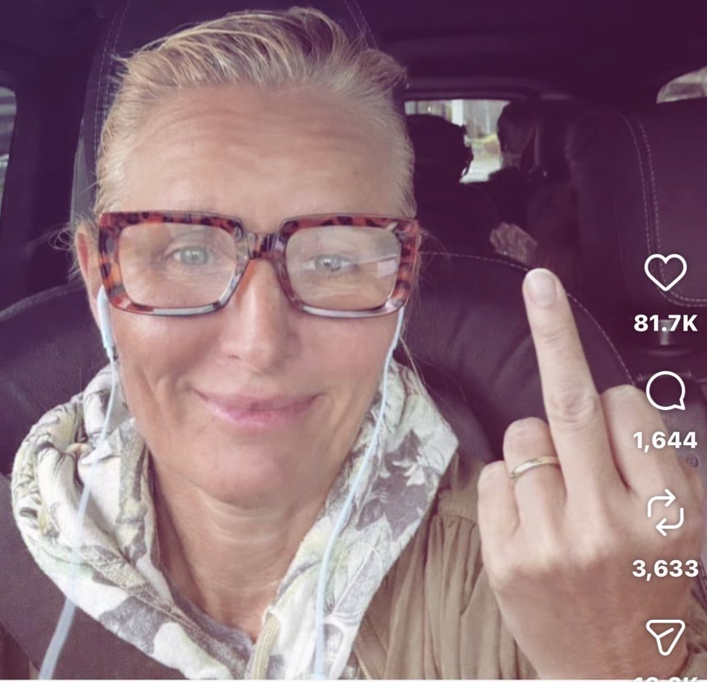 Parody Ross Kemp tweet media