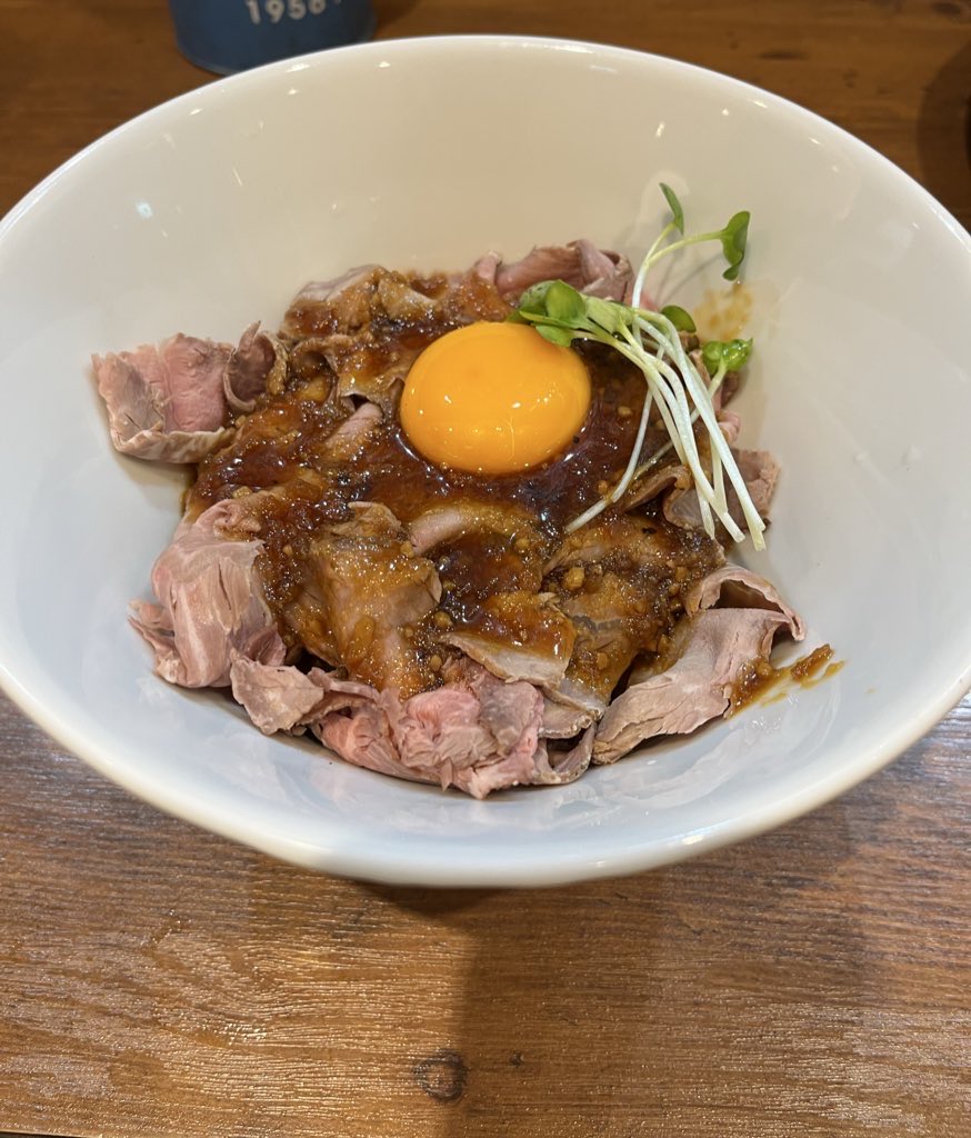 めいか tweet media