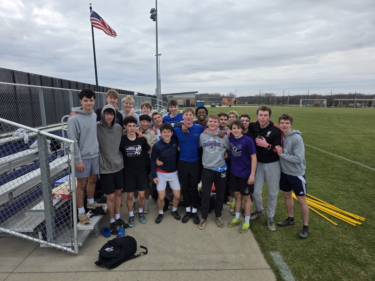 lhbsoccer's tweet photo. Happy birthday, Captain Finn! #L7 https://t.co/EDRY00uDwl