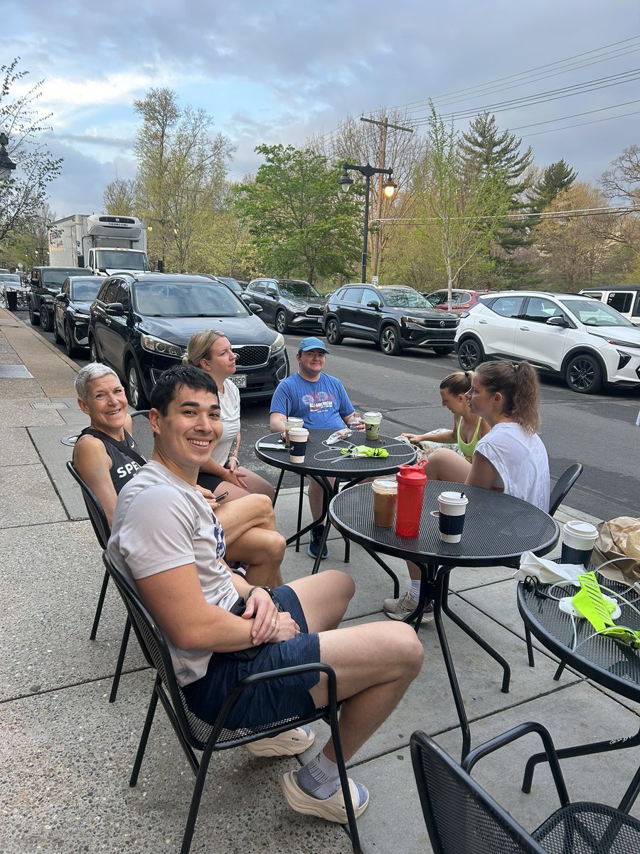 SpewakR's tweet image. Coffee &amp;amp; running vibes were at an all time high this morning!!! On the run baby! #spewakracing #runstl