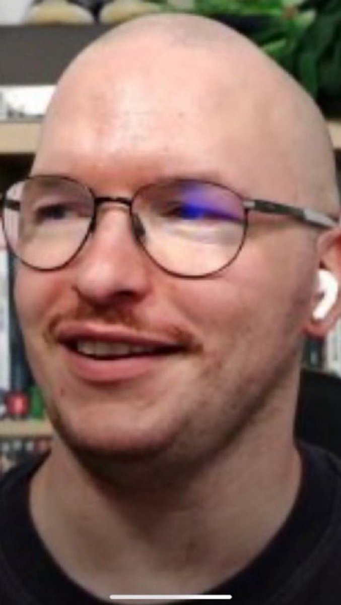 T 🇫🇷 tweet media