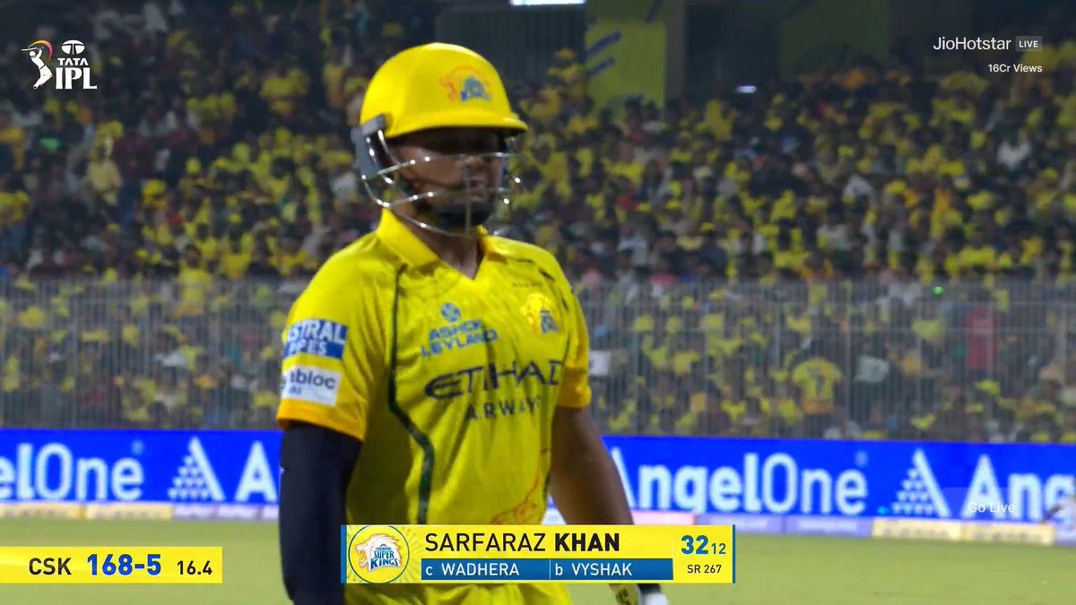 R A T N I S H tweet media