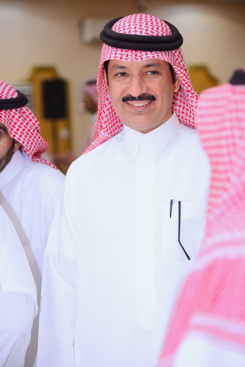 almo7anna2's tweet photo. يواصل الشاعر ملفي بن جفين بذل جهوده المخلصة لخدمة الشعر والشعراء، من خلال #جمعية_النخبة_الثقافية_والأدبية، حيث يسهم في إقامة حراكٍ ثقافيٍ فاعل، يعزز من حضور المشهد الأدبي، ويفتح آفاقًا رحبة أمام المواهب، في تجسيدٍ لدوره الريادي وحرصه على إثراء الساحة الشعرية 
#شاعر_الإبداع3 https://t.co/Y2Yfw9zdWe