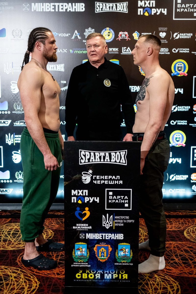 Alex_Zhuk69's tweet photo. Weight in 🥊💪🏻

#Viking #StillHere #proboxing https://t.co/xVc0OklDIb