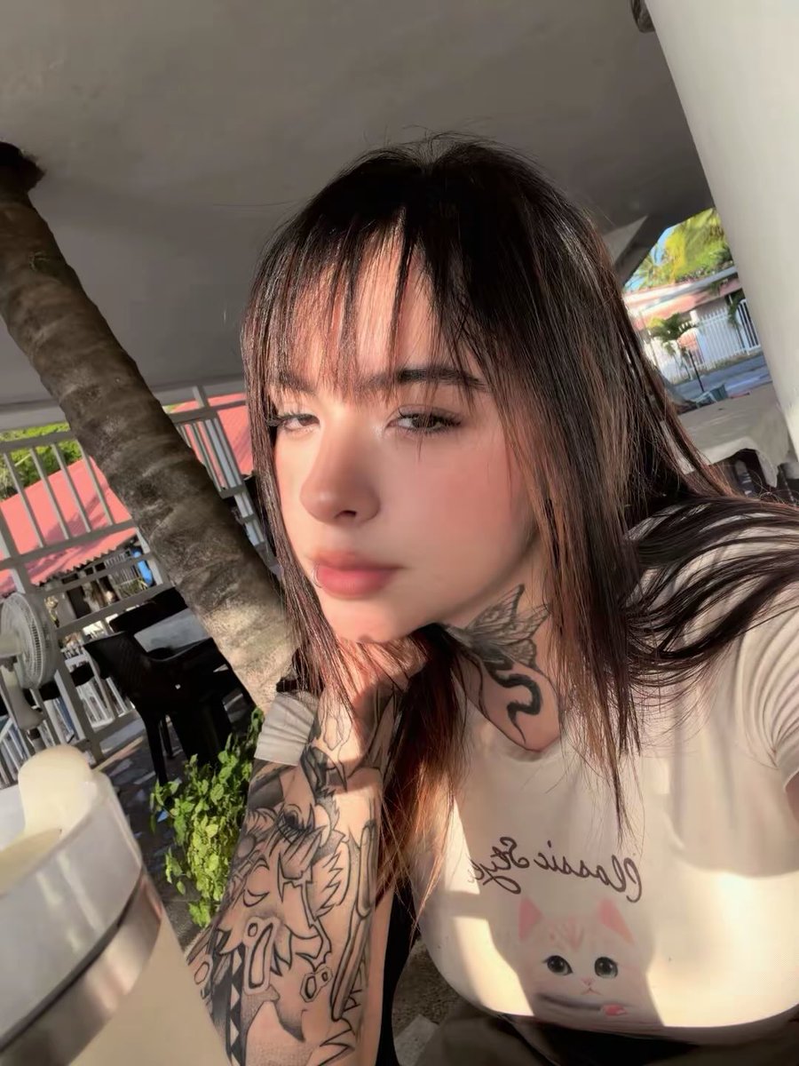 maixyami's tweet photo. Si miras mi foto y no me stalkeas estás cometiendo un crimen jajahjaja 😌🫡 https://t.co/Hp9CBOydR5